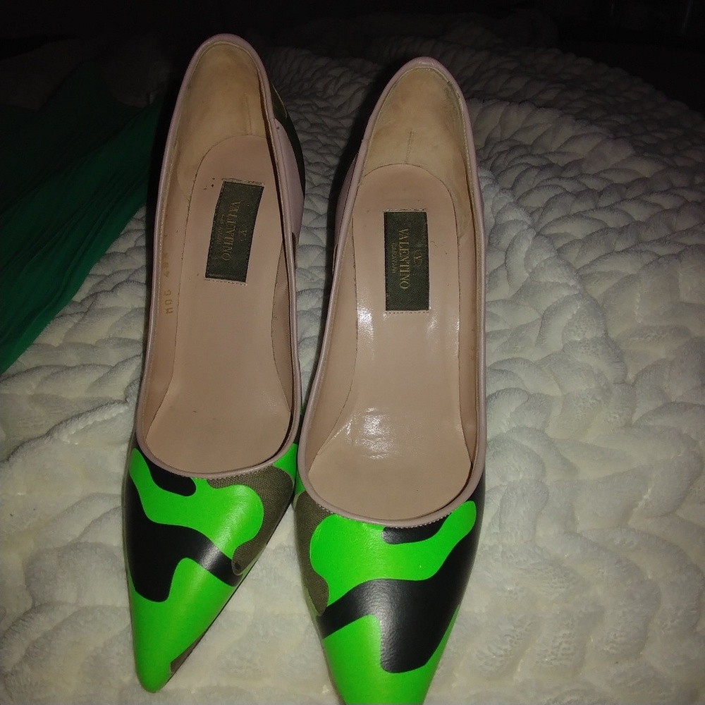 Valentino pumps